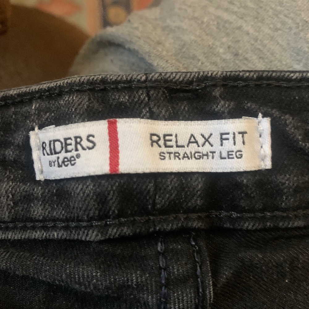 Woman’s Lee riders